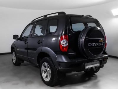 Chevrolet niva Niva 1.7 MT (79,6 л. с.)