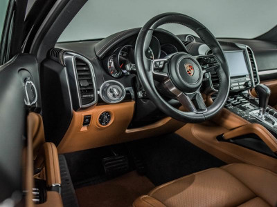 Porsche Cayenne 3.6 Tiptronic S AWD (300 л. с.)
