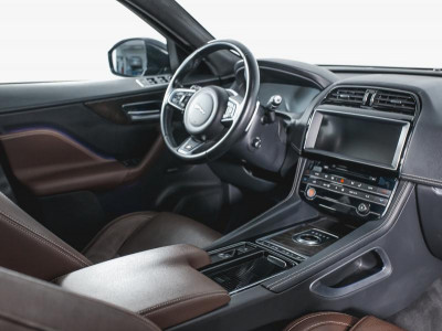 Jaguar F-Pace 3.0 D AT AWD (300 л.с.)