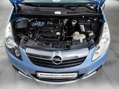 Opel Corsa 1.2 Easytronic (80 л. с.)