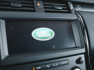 Land Rover Discovery 3.0 TDV6 AT 4WD (249 л.с.)