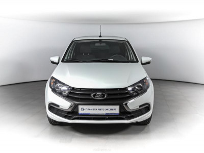 LADA Новая Granta хетчбэк 1.6 AT 16кл (98 л. с.)