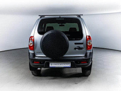 Chevrolet niva Niva 1.7 MT (79,6 л. с.)