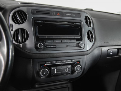 Volkswagen Tiguan 1.4 TSI BlueMotion MT (122 л. с.)