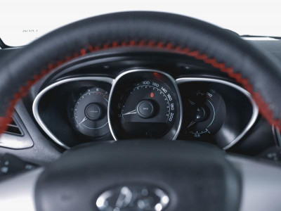 LADA Vesta 1.6 MT (106 л. с.)