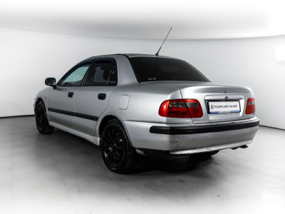 Mitsubishi Carisma 1.6 MT (103 л. с.)