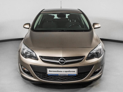 Opel Astra 1.4 Turbo AT (140 л. с.)
