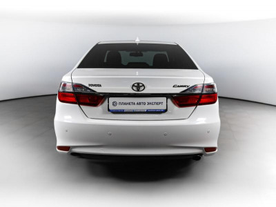 Toyota Camry 2.5 AT (181 л. с.)