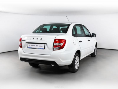 LADA Новая Granta седан 1.6 AMT 16кл (106 л. с.)