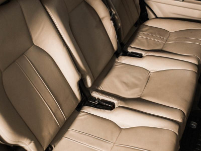 Land Rover Discovery 3.0 TD AT (245 л. с.)