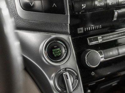 Toyota Land Cruiser 4.6 AT 4WD (7 мест) (309 л. с.)