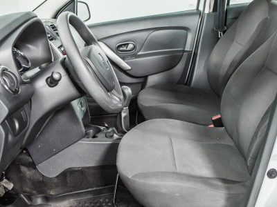 Renault Logan 1.6 MT (82 л. с.)
