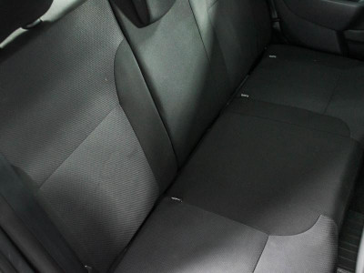 Renault Logan 1.6 MT (82 л. с.)
