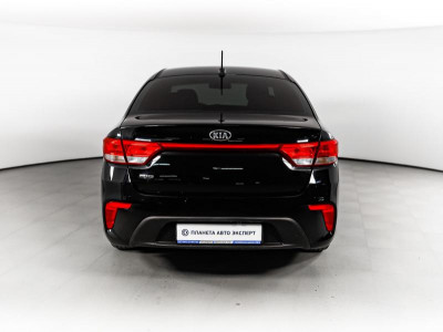 Kia Rio 1.6 MT (123 л. с.)