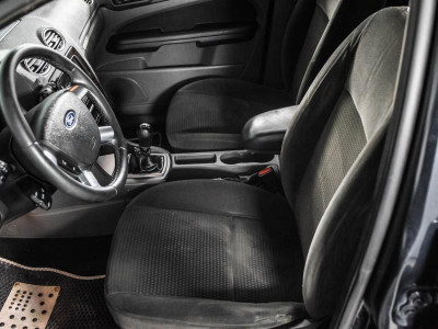 Ford Focus 1.6 MT (116 л. с.)
