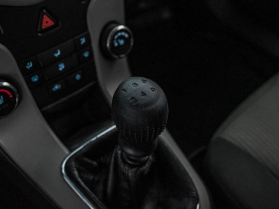 Chevrolet Cruze 1.6 MT (113 л.с.)