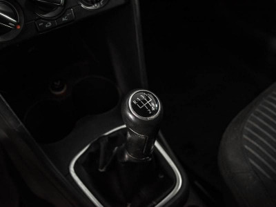 Volkswagen Polo 1.6 MT (105 л. с.)