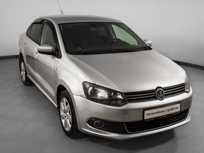 Volkswagen Polo 1.6 MT (105 л. с.)
