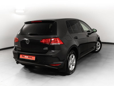 Volkswagen Golf 1.2 AT (105 л.с.)