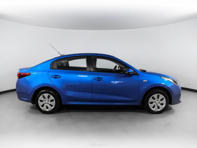 Kia Rio 1.4 MT (100 л. с.)