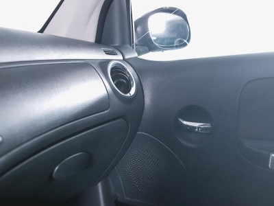 Citroen C2 1.4 AT (75 л. с.)