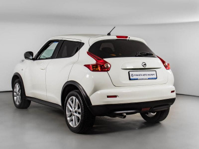 Nissan Juke 1.6 CVT (117 л. с.)
