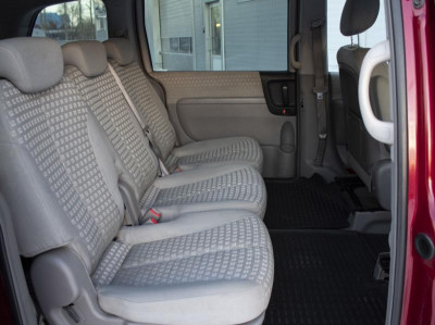 Kia Carnival 2.7 AT (189 л.с.)