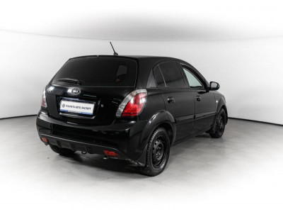 Kia Rio 1.4 MT (97 л. с.)