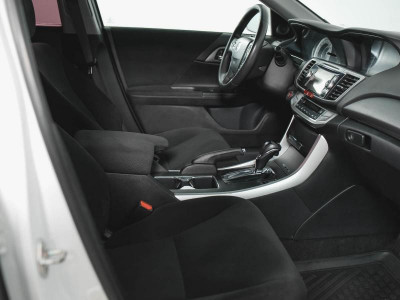 Honda Accord 2.4 AT (180 л. с.)