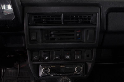 LADA 4x4 3 дв. 1.7 MT 8 кл. (Евро-4) (83 л. с.)