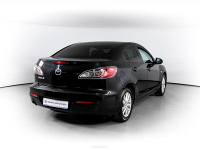 Mazda 3 1.6 MT (105 л. с.)