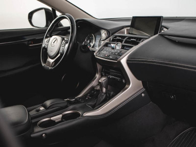 Lexus NX 200 2.0 CVT (151 л.с.) 4WD