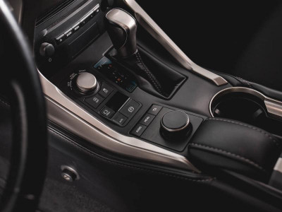 Lexus NX 200 2.0 CVT (151 л.с.) 4WD
