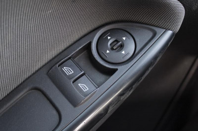 Ford Focus 1.6 MT (105 л. с.)