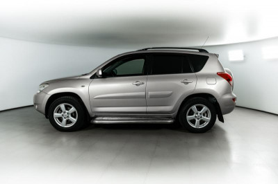 Toyota RAV4 2.0 MT (152 л.с.) 4WD