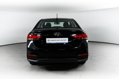 Hyundai Solaris 1.4 MT (100 л.с.)