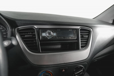 Hyundai Solaris 1.4 MT (100 л.с.)