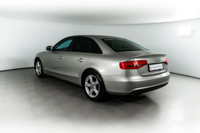 Audi A4 1.8 TFSI multitronic (170 л. с.)
