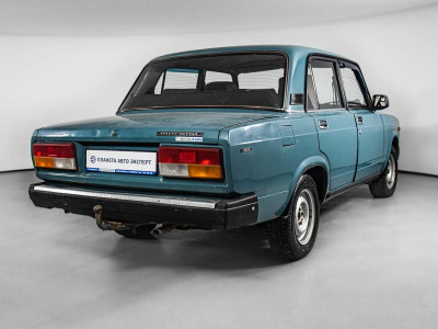 LADA 2107 1.6 MT (75 л. с.)