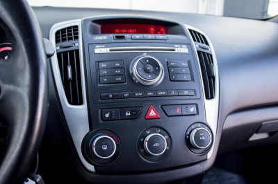 Kia Ceed 1.6 AT (122 л. с.)