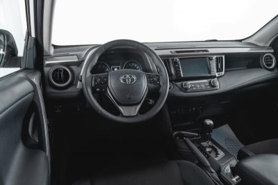 Toyota RAV4 2.0 CVT 4WD (146 л. c.)