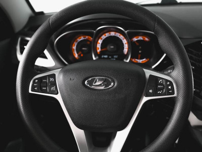LADA Vesta Cross 1.8 MT (122 л.с.)