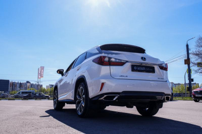 Lexus RX 300 AT AWD (238 л.с.)