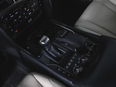 Lexus LX 450d AT (272 л. с.)