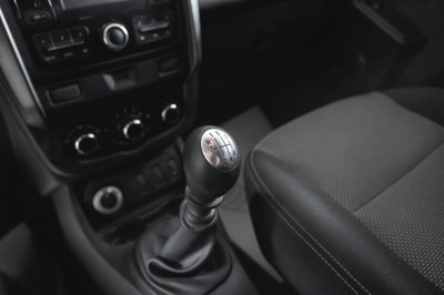 Renault Duster 1.5 D MT 4x4 (109 л. с.)