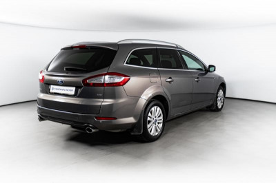 Ford Mondeo 2.0 EcoBoost PowerShift (200 л. с.)
