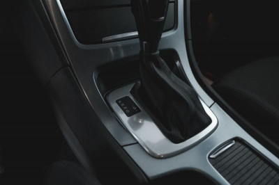 Ford Mondeo 2.0 EcoBoost PowerShift (200 л. с.)