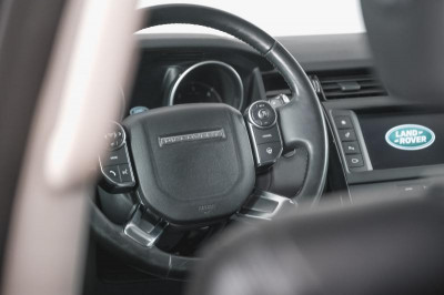 Land Rover Discovery 3.0 TDV6 AT 4WD (249 л.с.) SE