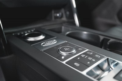 Land Rover Discovery 3.0 TDV6 AT 4WD (249 л.с.) SE