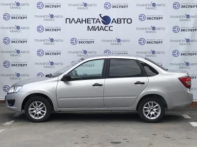 LADA Granta седан 1.6 MT 8кл (87 л. с.)